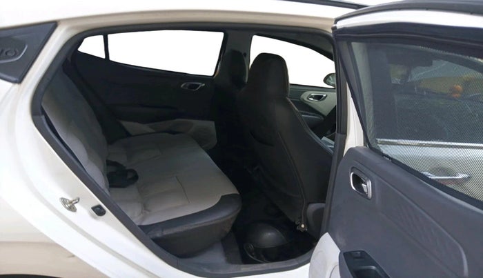 2021 Hyundai GRAND I10 NIOS SPORTZ 1.2 KAPPA VTVT CNG, CNG, Manual, 96,720 km, interior