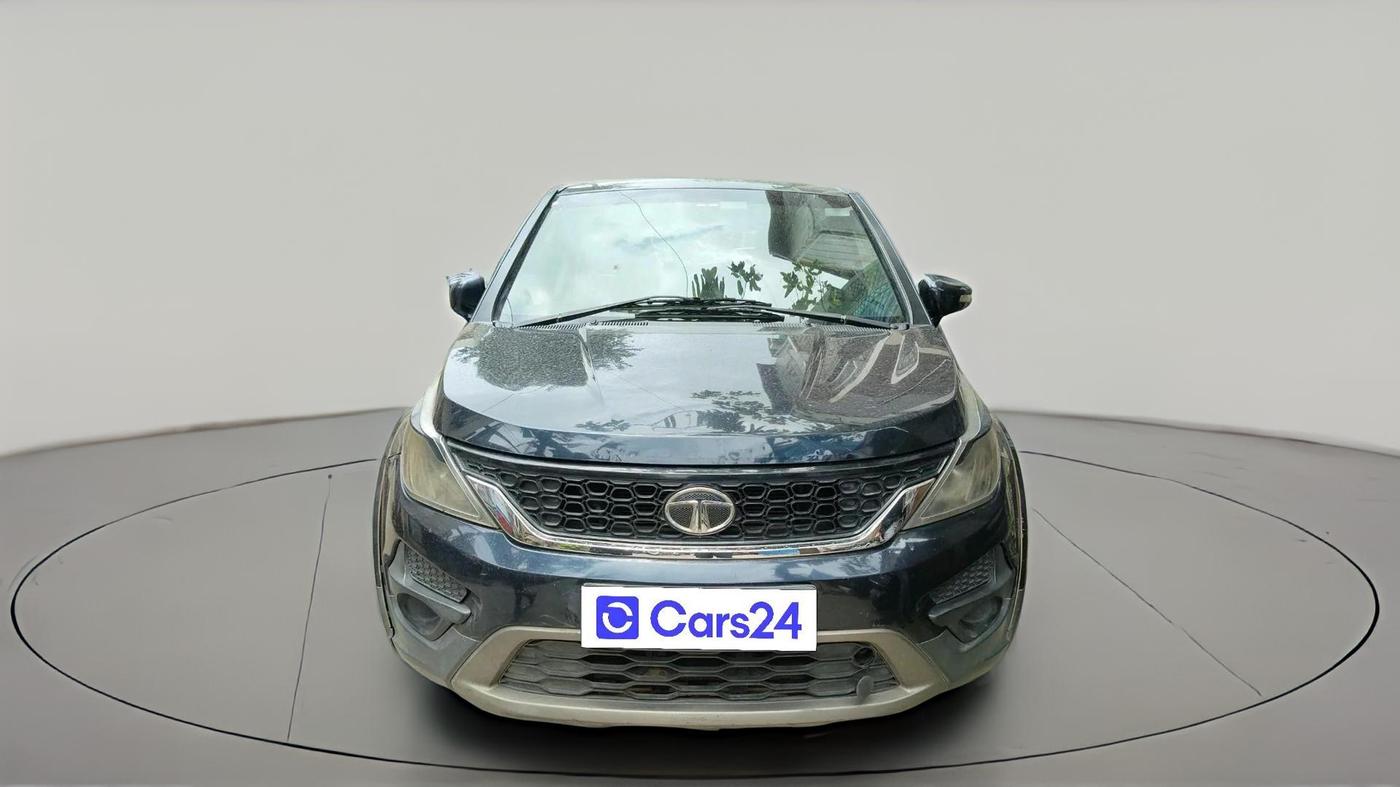 2017 Tata Hexa XM 4X2 7 STR, Diesel, Manual, 1,71,923 km, exterior