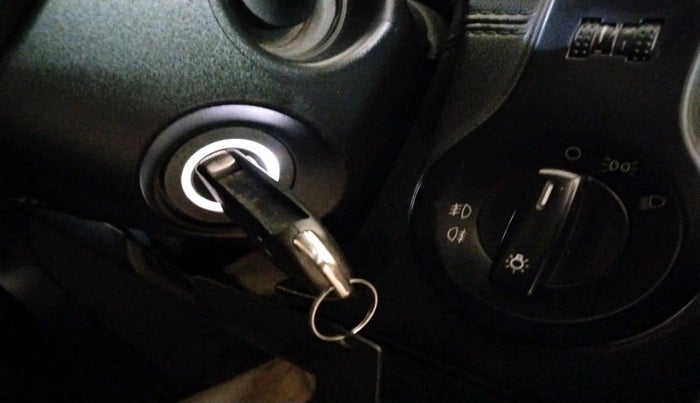 2018 Tata Hexa XE 4X2 7 STR, Diesel, Manual, 78,640 km, interior