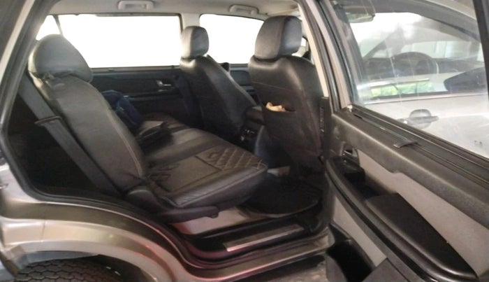 2018 Tata Hexa XE 4X2 7 STR, Diesel, Manual, 78,640 km, interior