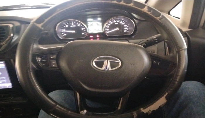 2018 Tata Hexa XE 4X2 7 STR, Diesel, Manual, 78,640 km, interior