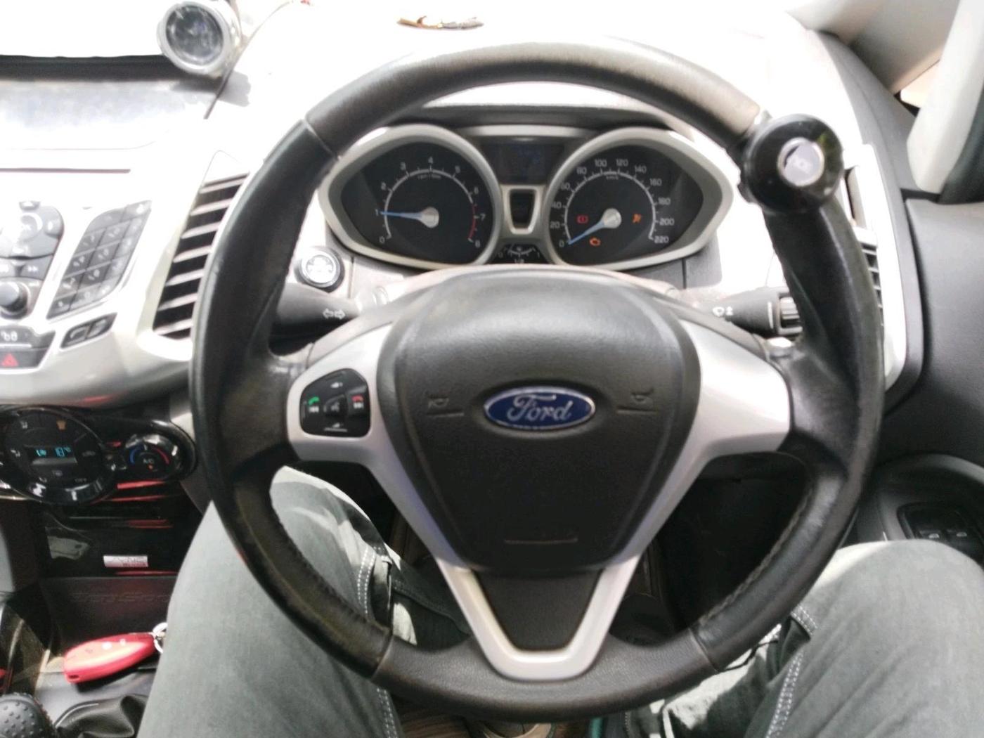 2013 Ford Ecosport TITANIUM 1.0L ECOBOOST, Petrol, Manual, 52,948 km, interior