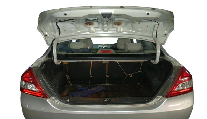 2013 Maruti Swift Dzire VXI, Petrol, Manual, 1,01,762 km, exterior