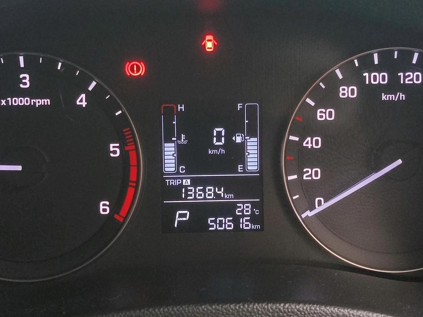 2016 Hyundai Creta SX PLUS AT 1.6 DIESEL, Diesel, Automatic, 50,616 km, interior