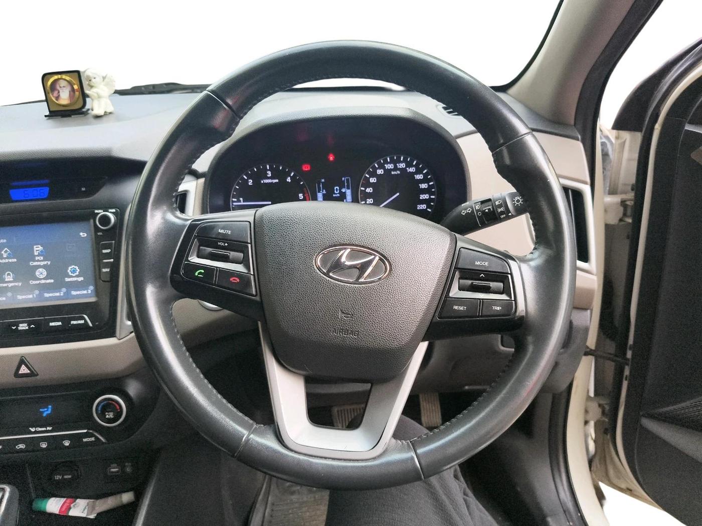 2016 Hyundai Creta SX PLUS AT 1.6 DIESEL, Diesel, Automatic, 50,616 km, interior