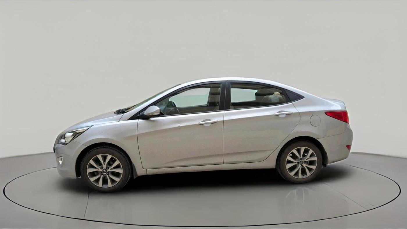2015 Hyundai Verna FLUIDIC 4S 1.6 VTVT S(O), Petrol, Manual, 52,731 km, exterior