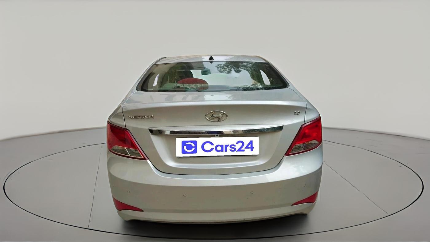 2015 Hyundai Verna FLUIDIC 4S 1.6 VTVT S(O), Petrol, Manual, 52,731 km, exterior
