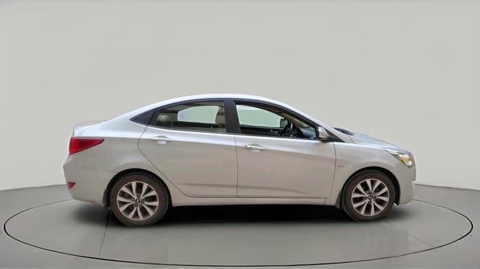 2015 Hyundai Verna FLUIDIC 4S 1.6 VTVT S(O), Petrol, Manual, 52,731 km, exterior