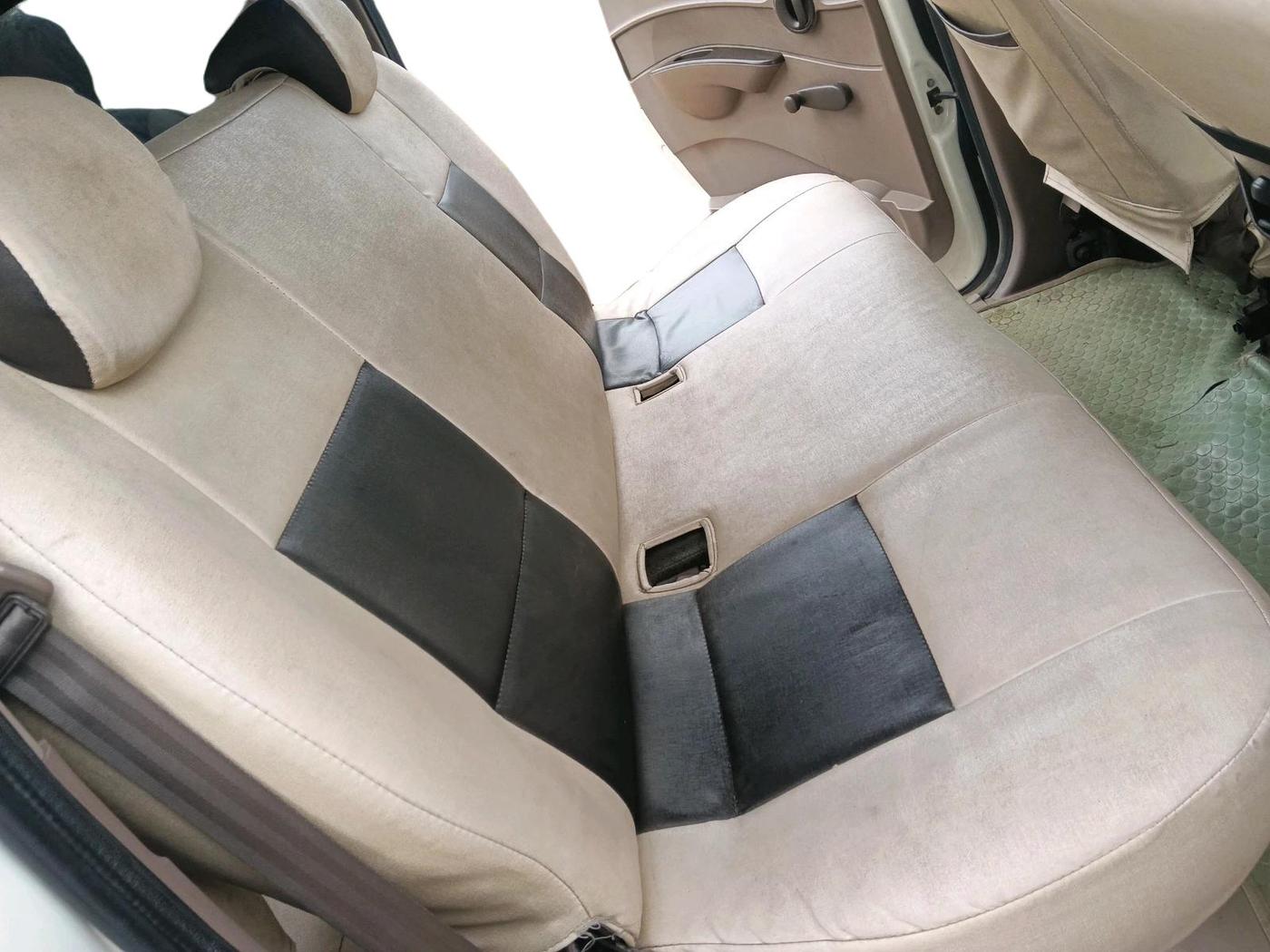 2013 Mahindra Xylo D2, Diesel, Manual, 1,28,300 km, interior