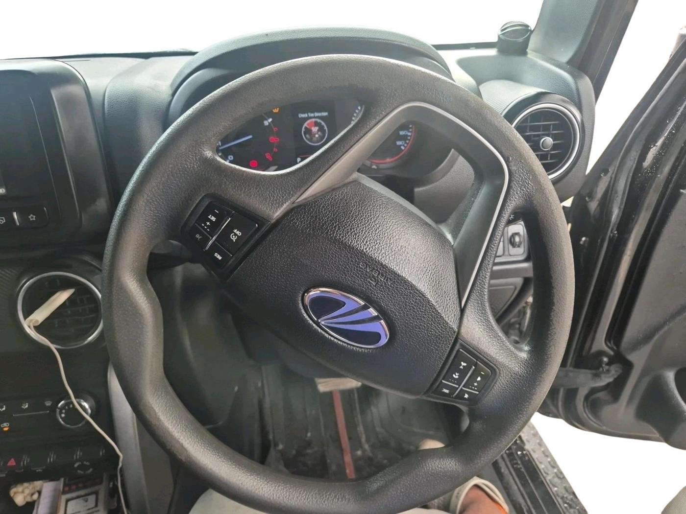 2021 Mahindra Thar LX  P 4WD AT CONVERTIBLE, Petrol, Automatic, 60,232 km, interior