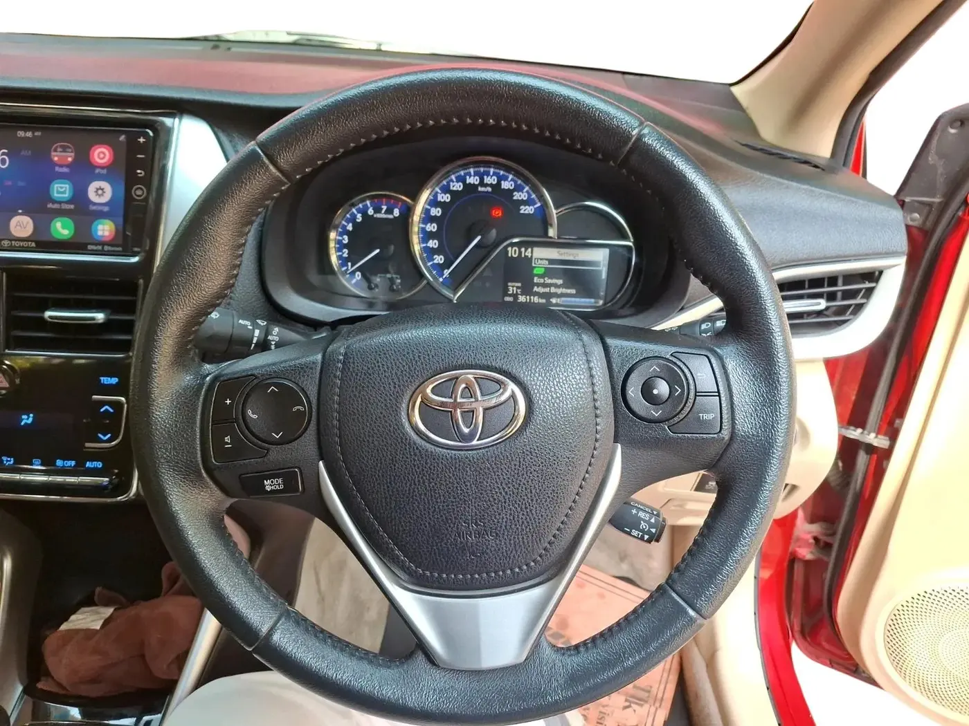 2018 Toyota YARIS VX MT, Petrol, Manual, 36,116 km, interior