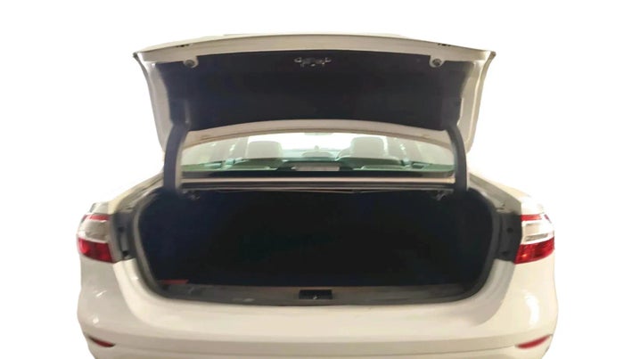 2011 Renault Fluence 2.0 E4 AT, Petrol, Automatic, 86,086 km, exterior