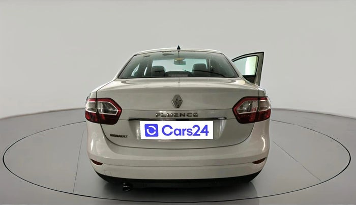 2011 Renault Fluence 2.0 E4 AT, Petrol, Automatic, 86,086 km, exterior