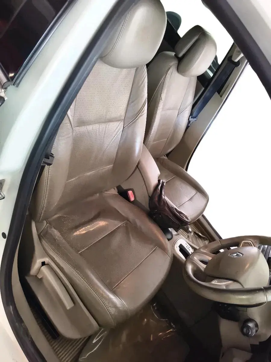 2011 Renault Fluence 2.0 E4 AT, Petrol, Automatic, 86,086 km, interior