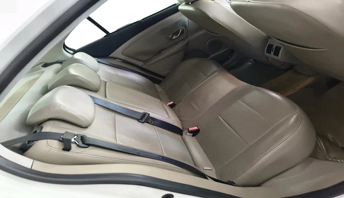 2011 Renault Fluence 2.0 E4 AT, Petrol, Automatic, 86,086 km, interior