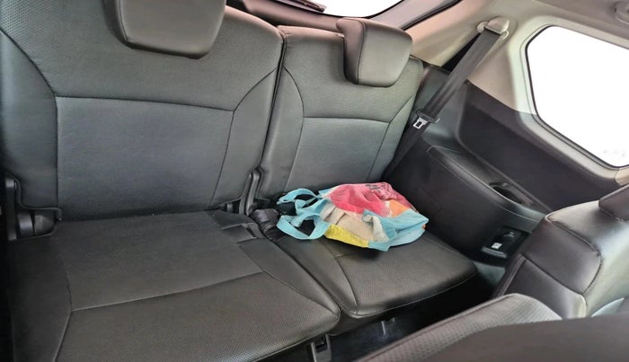 2022 Maruti XL6 ALPHA MT, Petrol, Manual, 36,222 km, interior