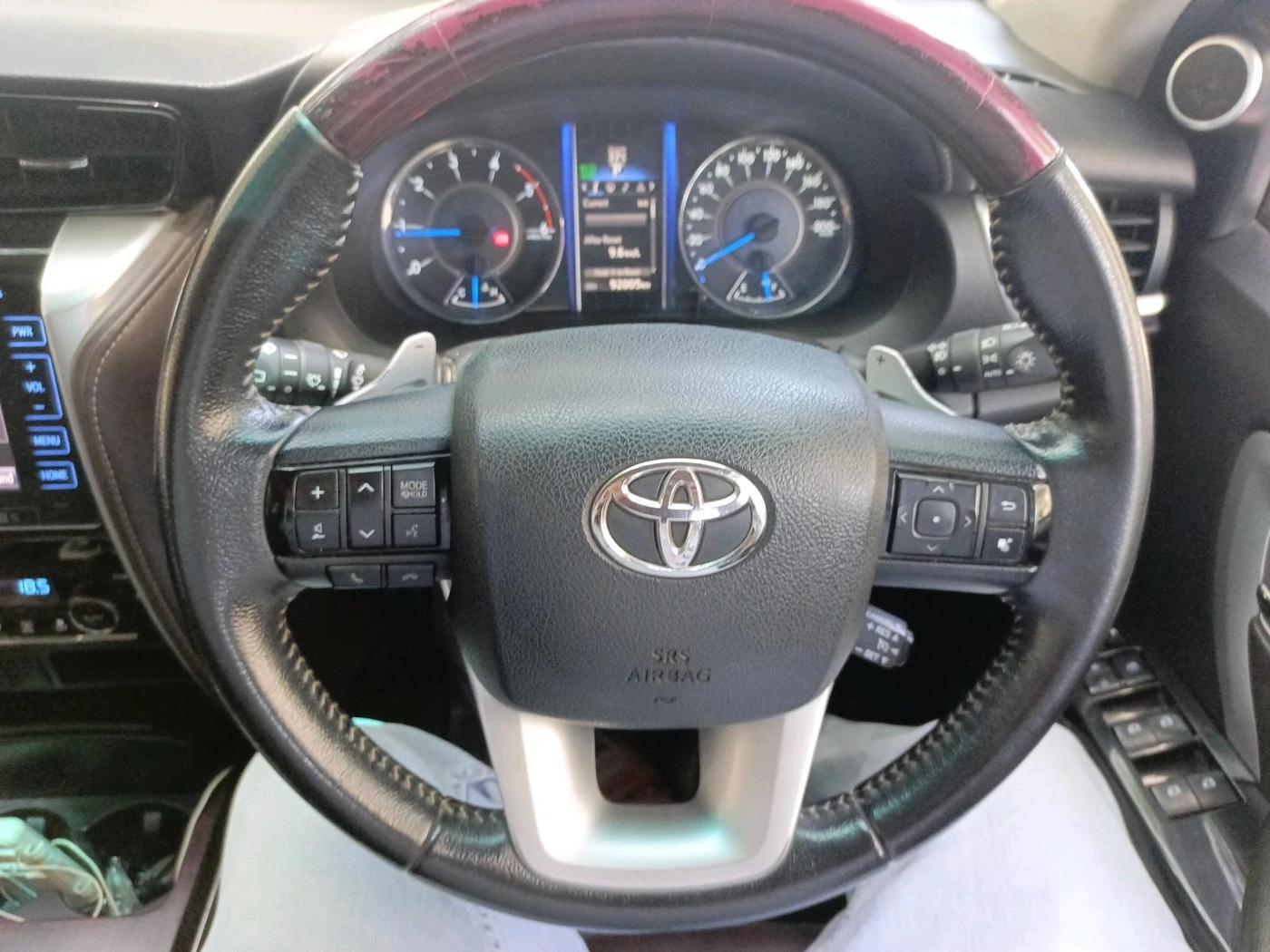 2018 Toyota Fortuner 2.8 4X2 AT, Diesel, Automatic, 92,010 km, interior