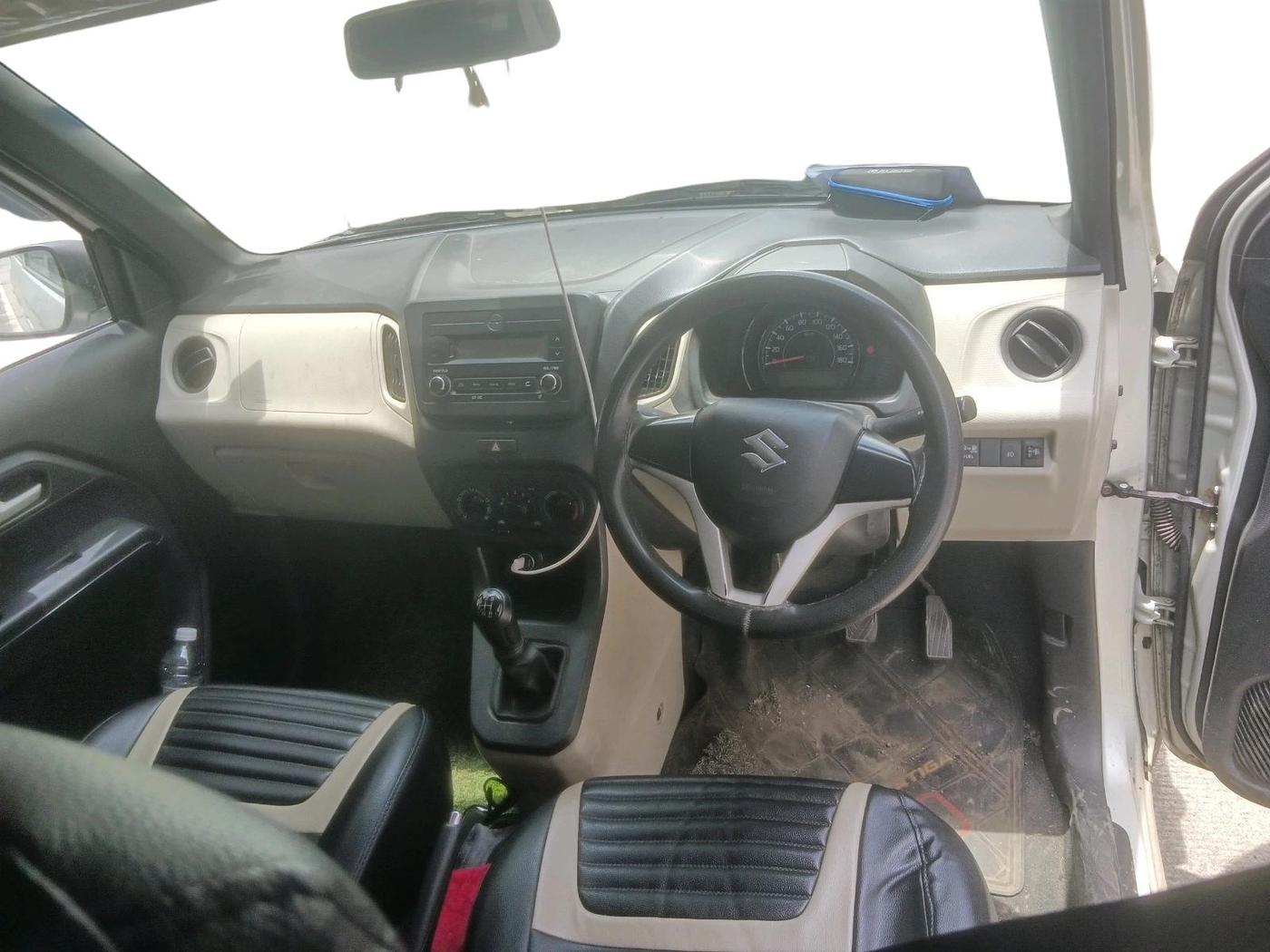 2022 Maruti New Wagon-R VXI CNG 1.0, CNG, Manual, 75,325 km, interior