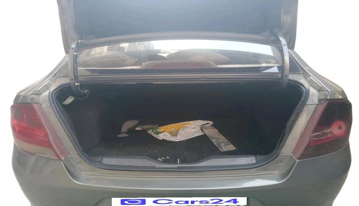 2013 Chevrolet Sail UVA 1.3 LS, Diesel, Manual, 1,62,742 km, exterior