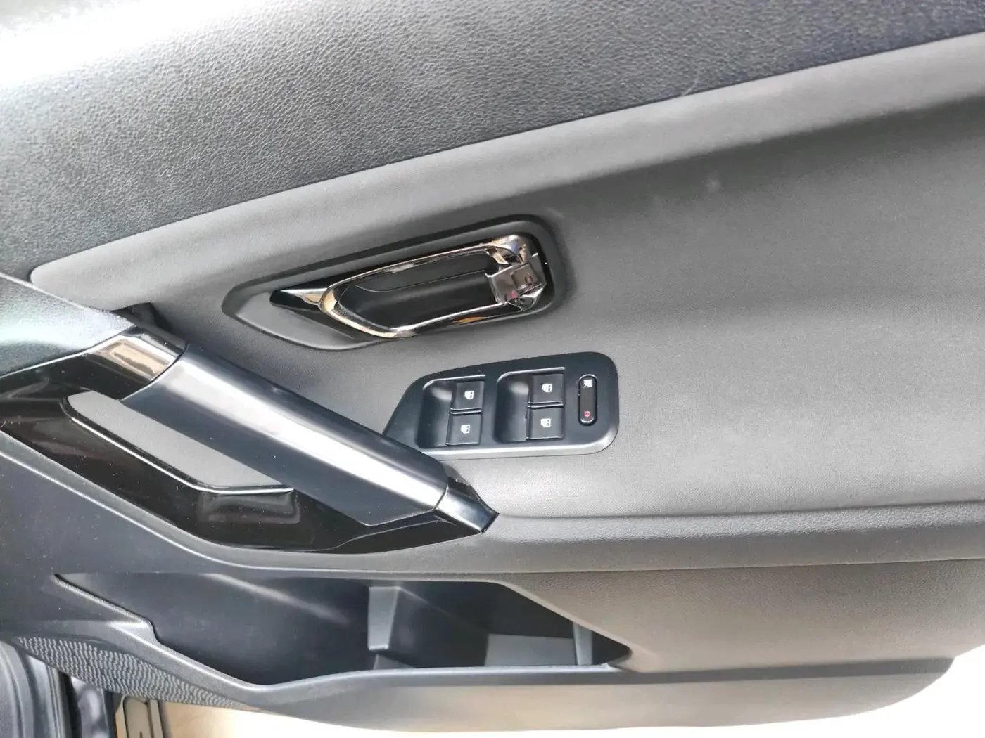 2022 Tata Harrier XTA PLUS 2.0L KRYOTEC DARK EDITION, Diesel, Automatic, 40,772 km, interior