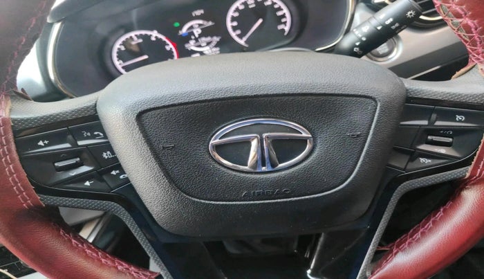 2022 Tata Harrier XTA PLUS 2.0L KRYOTEC DARK EDITION, Diesel, Automatic, 40,772 km, interior