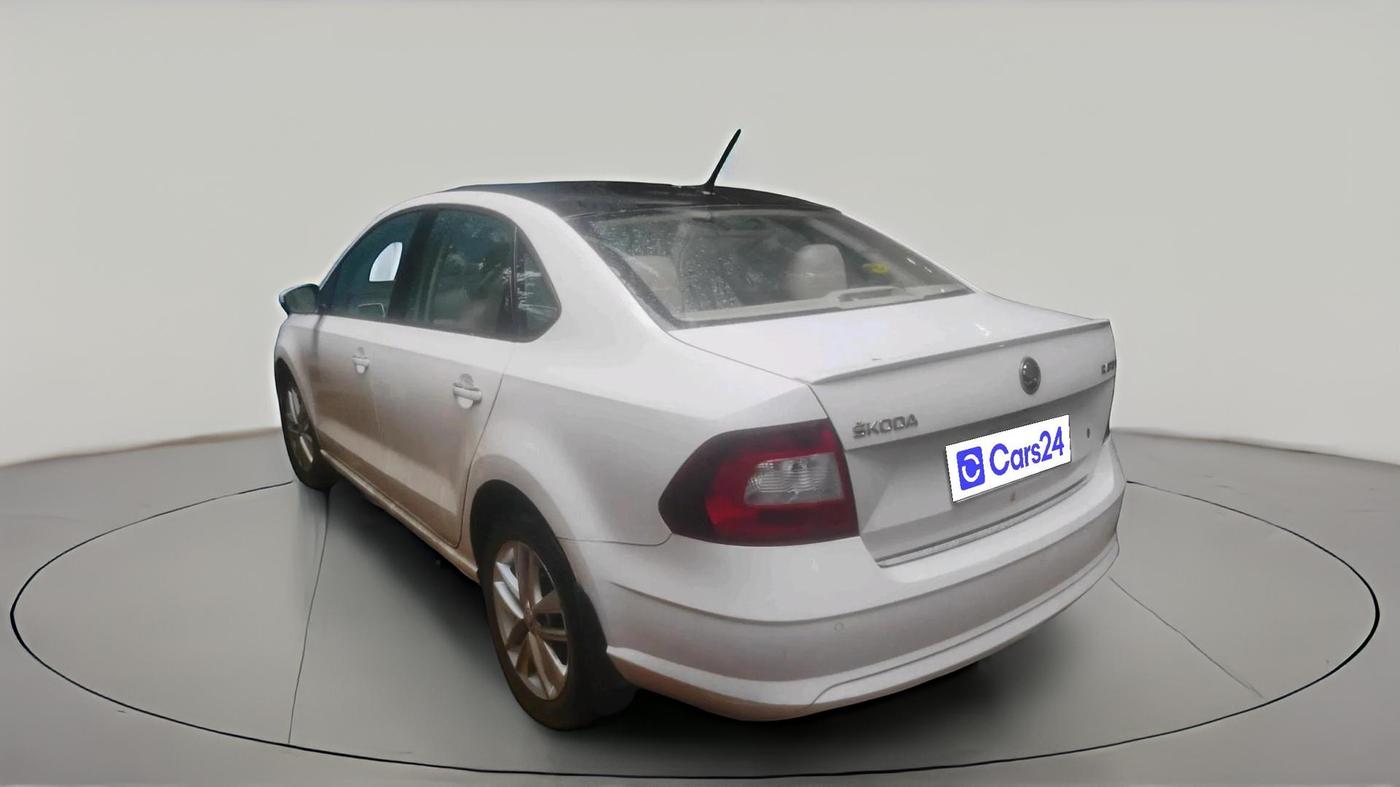 2018 Skoda Rapid STYLE 1.6 MPI, Petrol, Manual, 79,408 km, exterior