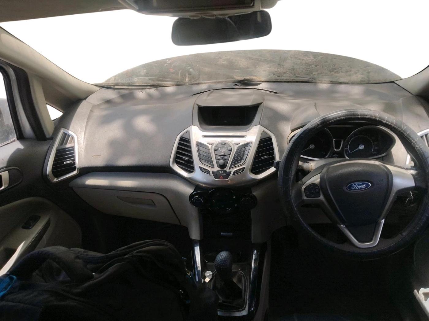 2014 Ford Ecosport TITANIUM 1.0L ECOBOOST, Petrol, Manual, 75,000 km, interior
