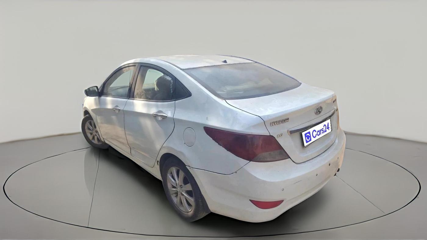 2012 Hyundai Verna FLUIDIC 1.6 CRDI SX OPT, Diesel, Manual, 1,84,687 km, exterior