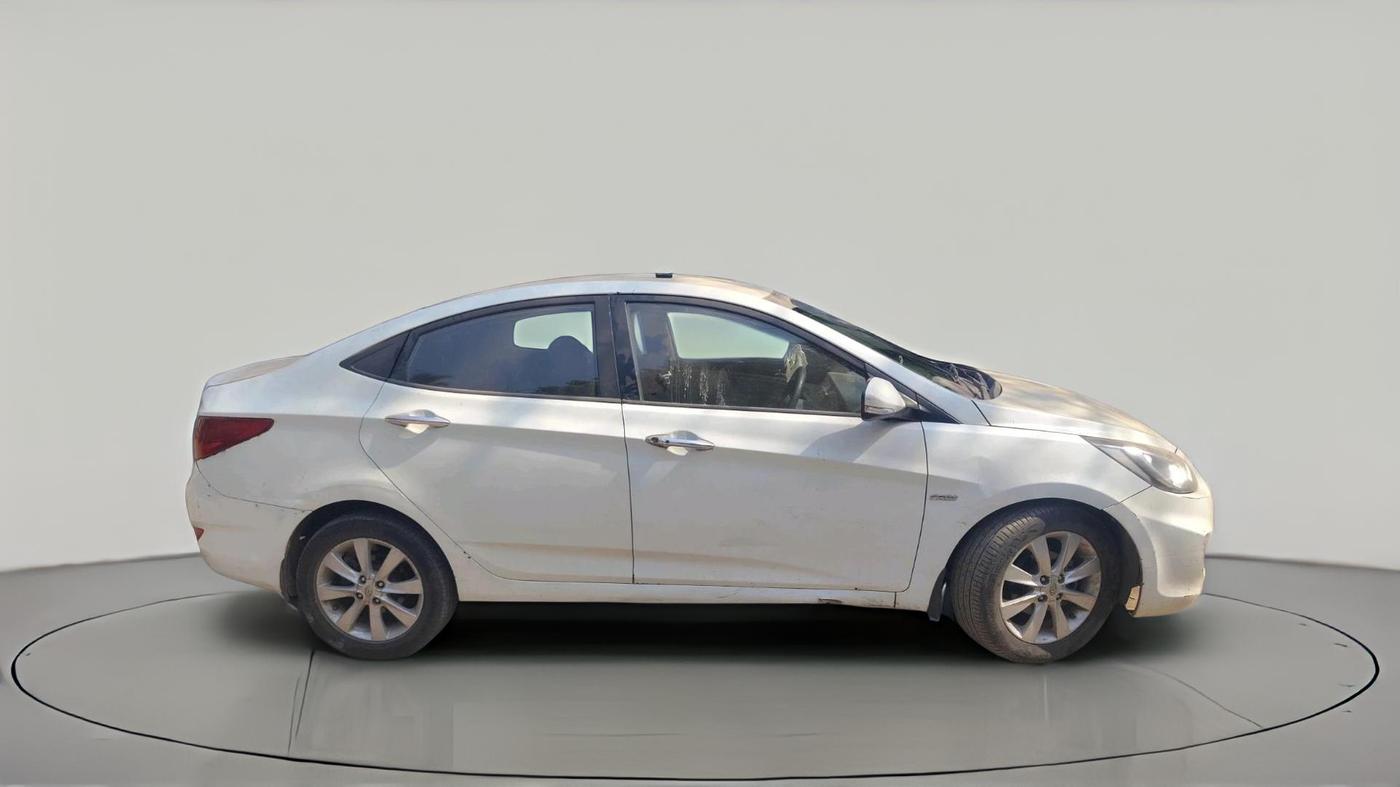 2012 Hyundai Verna FLUIDIC 1.6 CRDI SX OPT, Diesel, Manual, 1,84,687 km, exterior