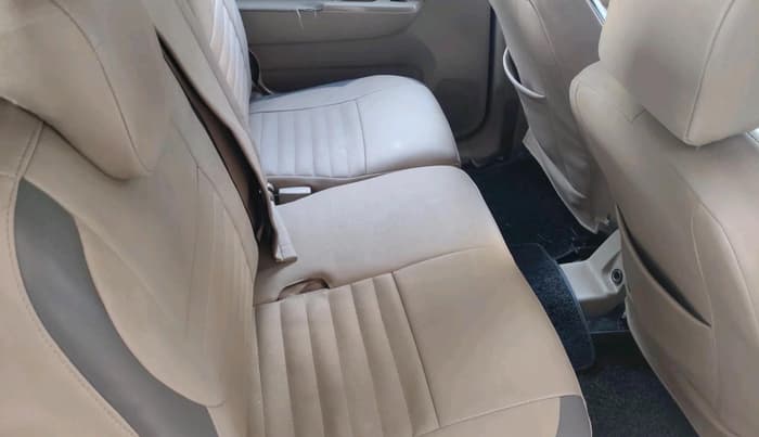 2017 Maruti Ertiga VXI CNG, CNG, Manual, 1,34,043 km, interior