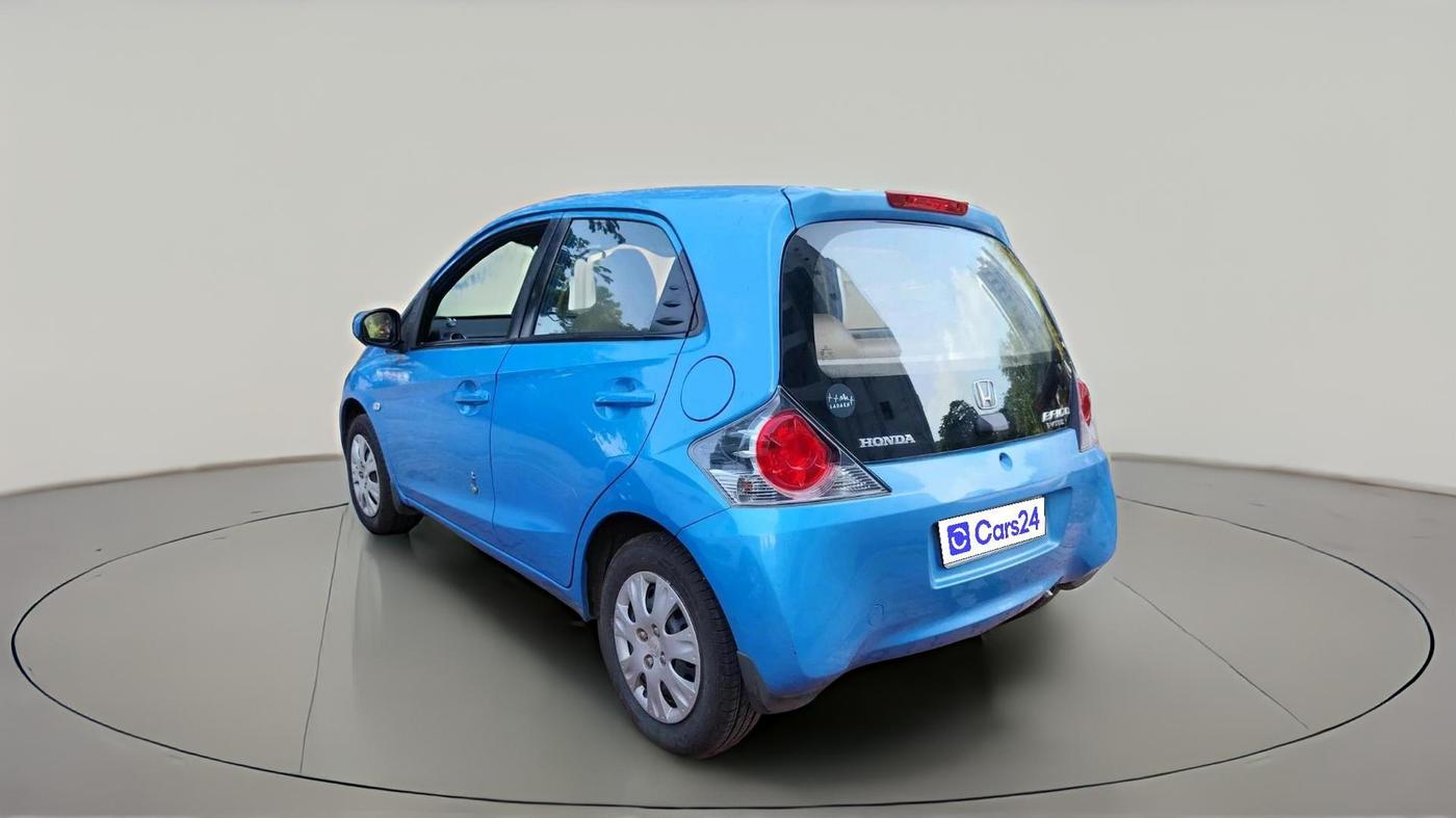 2013 Honda Brio S MT, Petrol, Manual, 1,37,575 km, exterior