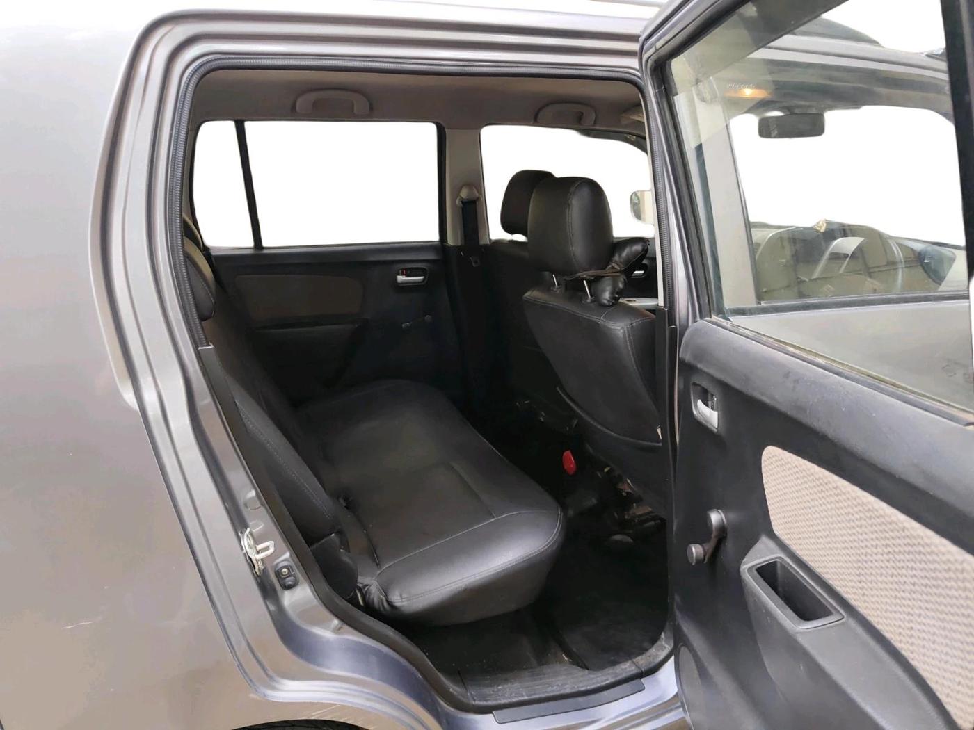 2014 Maruti Wagon R 1.0 LXI CNG, CNG, Manual, 43,966 km, interior