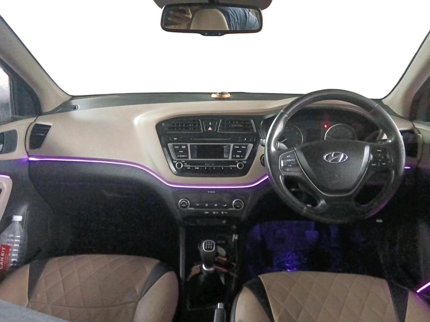 2015 Hyundai Elite i20 SPORTZ 1.2 (O), Petrol, Manual, 46,732 km, interior