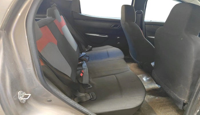 2017 Renault Kwid RXT 0.8, Petrol, Manual, 27,301 km, interior