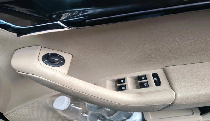 2018 Skoda Octavia L&K 1.8 TSI AT, Petrol, Automatic, 7,60,000 km, interior