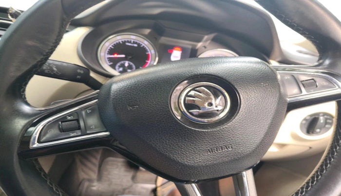 2018 Skoda Octavia L&K 1.8 TSI AT, Petrol, Automatic, 7,60,000 km, interior