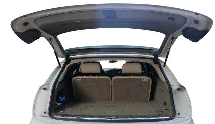 2014 Audi Q7 35 TDI PREMIUM PLUS, Diesel, Automatic, 1,32,288 km, exterior