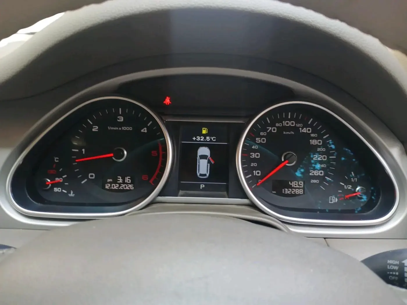 2014 Audi Q7 35 TDI PREMIUM PLUS, Diesel, Automatic, 1,32,288 km, interior