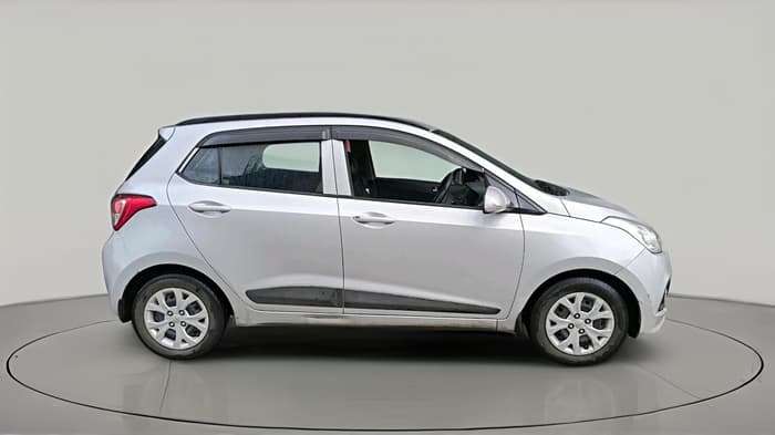 2015 Hyundai Grand i10 SPORTZ 1.2 KAPPA VTVT, Petrol, Manual, 71,205 km, exterior