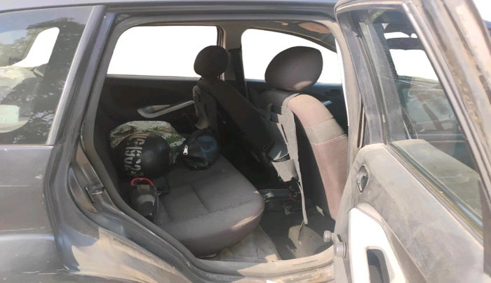 2011 Ford Figo ZXI 1.2 PETROL, Petrol, Manual, 70,918 km, interior