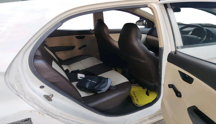 2013 Hyundai Eon MAGNA + LPG, Petrol, Manual, 79,551 km, interior