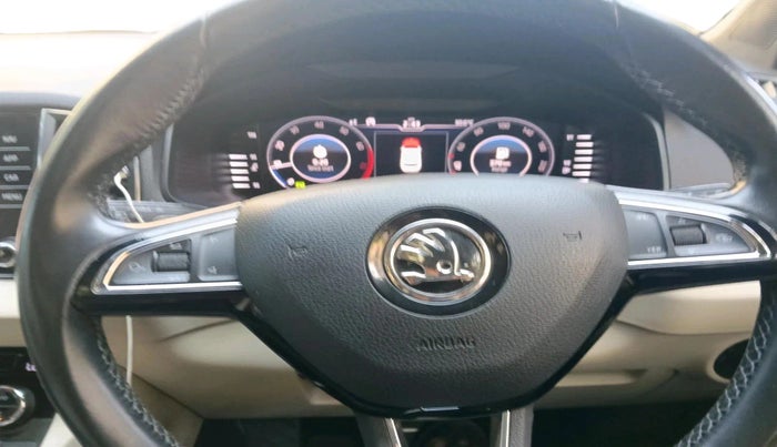 2020 Skoda Karoq STYLE 1.5 TSI AT, Petrol, Automatic, 32,685 km, interior