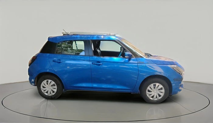2025 Maruti Swift VXi AMT, Petrol, Automatic, 14,200 km, exterior
