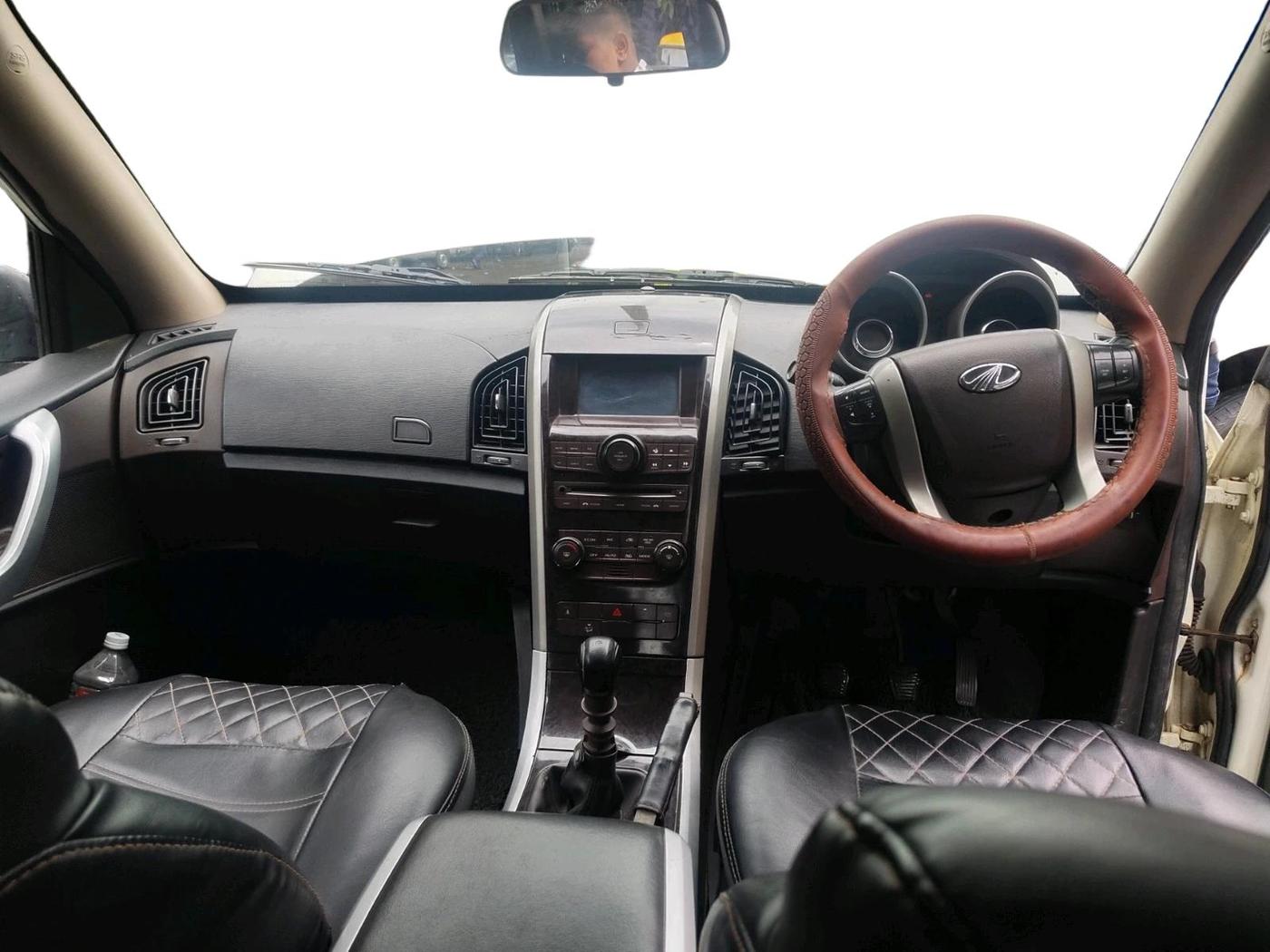 2012 Mahindra XUV500 W8, Diesel, Manual, 88,959 km, interior