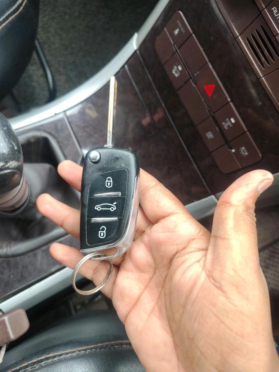 2012 Mahindra XUV500 W8, Diesel, Manual, 88,959 km, interior