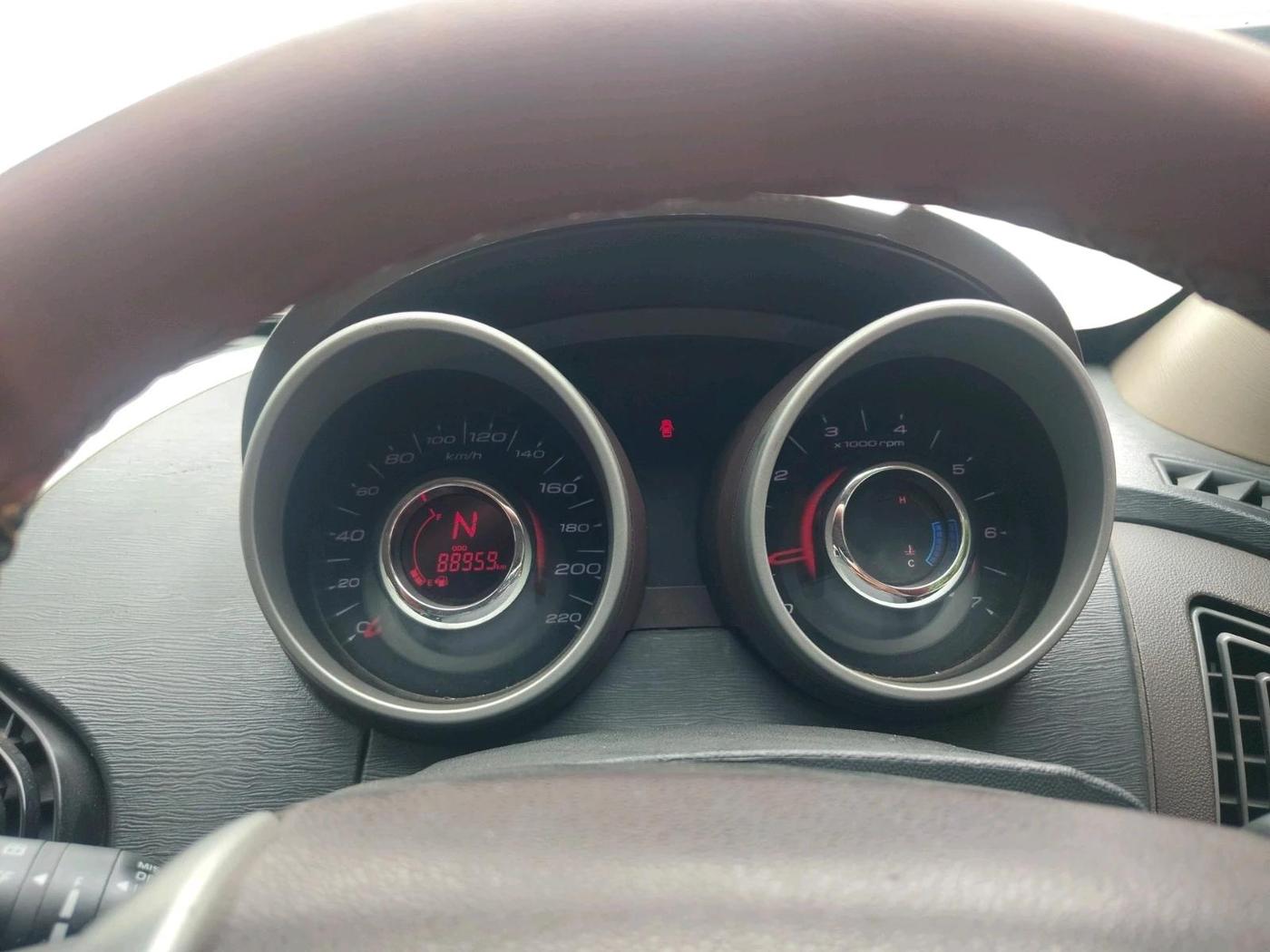 2012 Mahindra XUV500 W8, Diesel, Manual, 88,959 km, interior