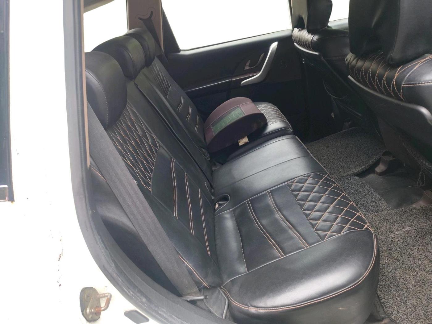 2012 Mahindra XUV500 W8, Diesel, Manual, 88,959 km, interior