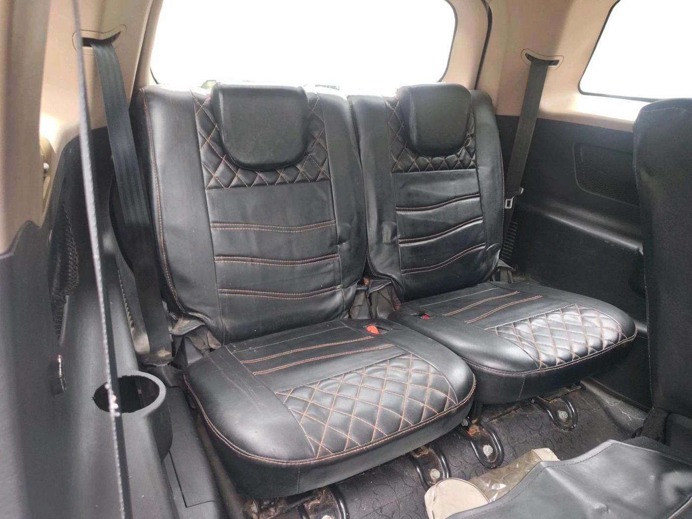 2012 Mahindra XUV500 W8, Diesel, Manual, 88,959 km, interior
