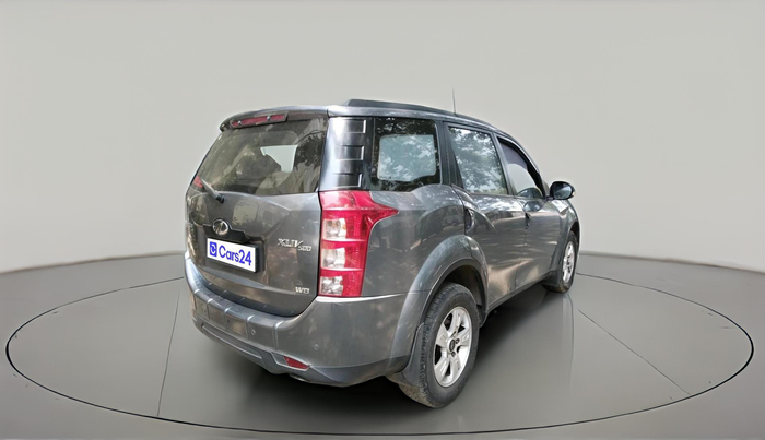 2014 Mahindra XUV500 W8, Diesel, Manual, 1,21,416 km, exterior