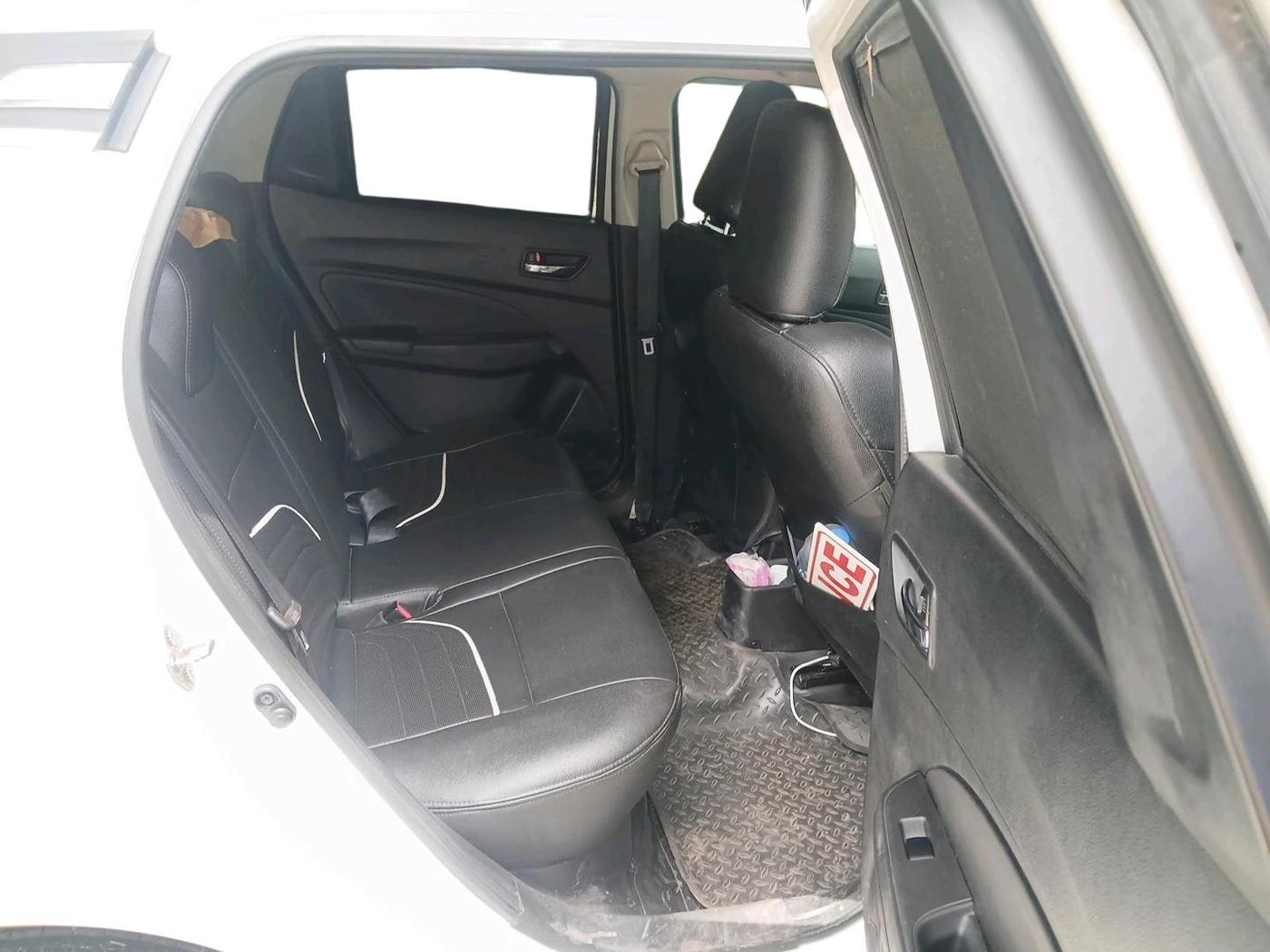 2019 Maruti Swift VXI AMT, Petrol, Automatic, 30,982 km, interior